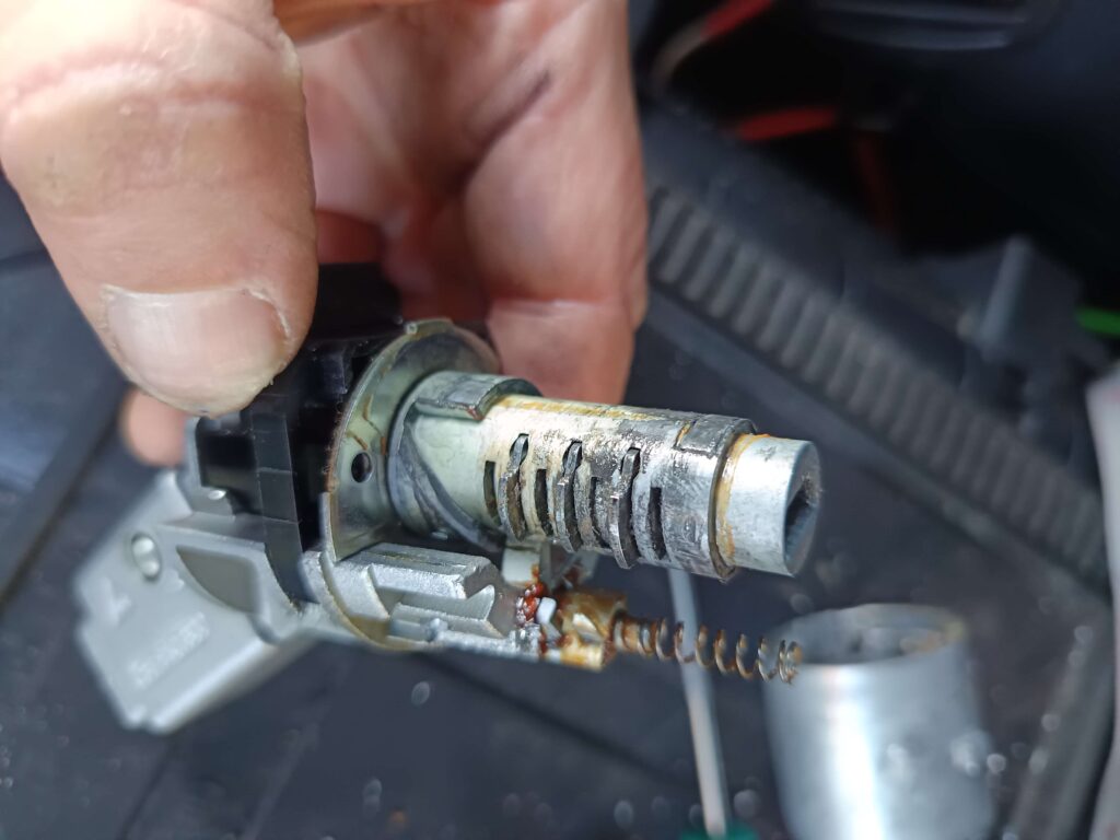 Gyújtáskapcsoló javítás, felújítás